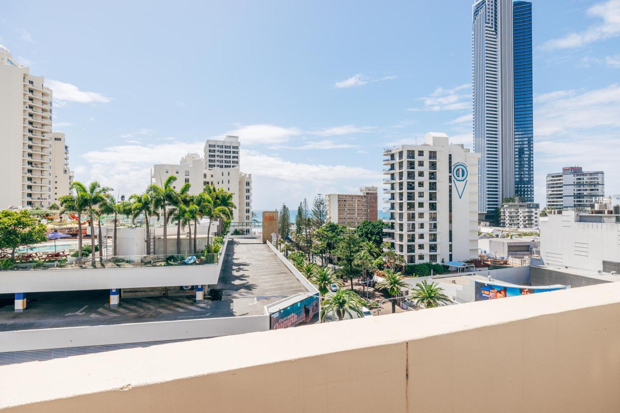 Ostello Maze Backpackers - Gold Coast Esterno foto